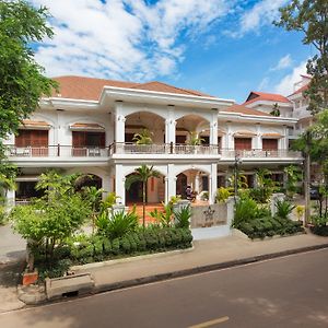 Grand Sunset Angkor Hotel